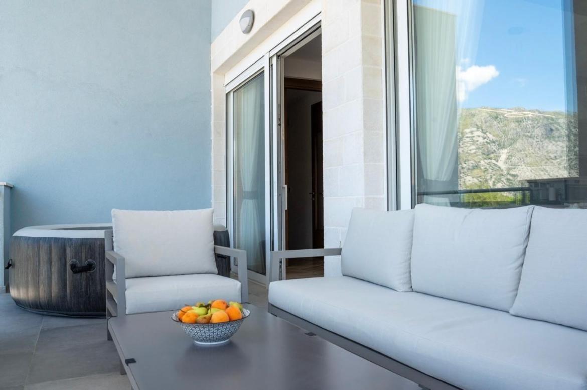 Luxury Apartment Vasilisa Kotor Kültér fotó